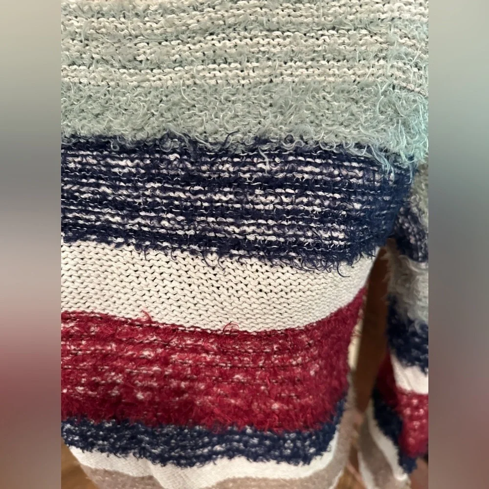 Blu Pepper Stripe Sweater Longer Back Size Large